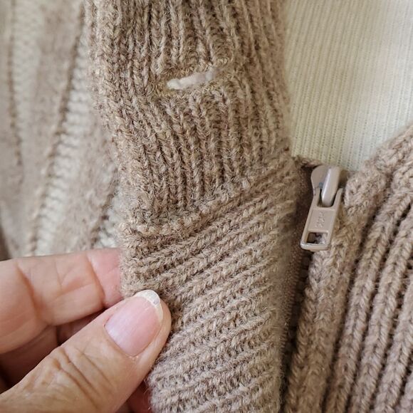 Handmade wool sweater.  Color cream. Guessing a Medium. Zipper closure. - Picture 6 of 13